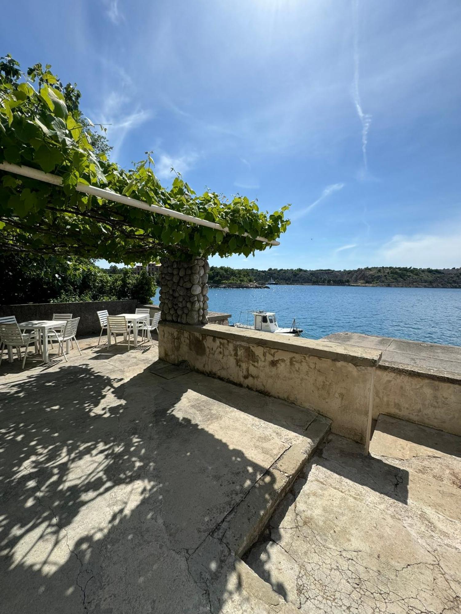 Villa Lovorka By Villa Eva Omišalj Extérieur photo